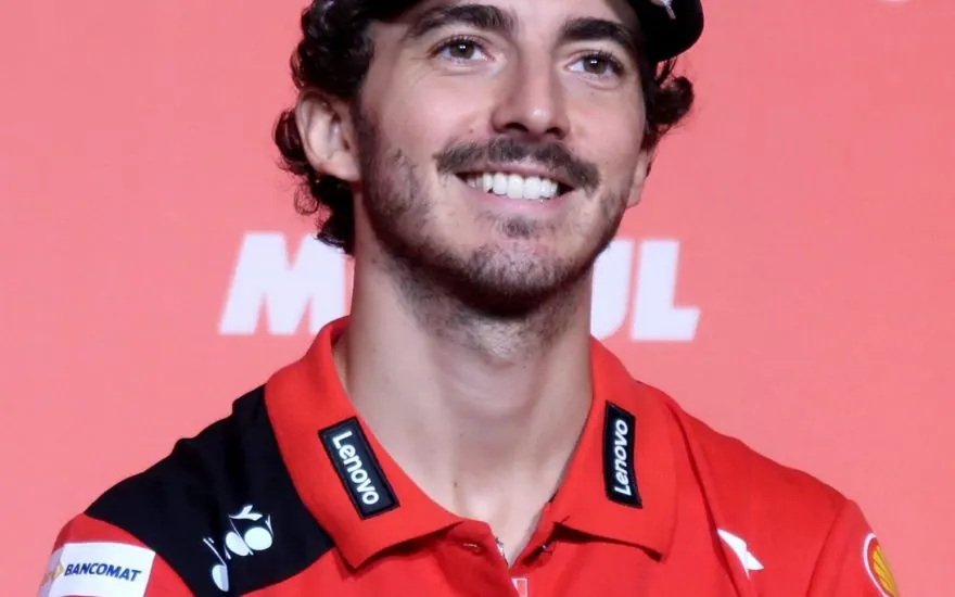 bagnaia aprilia 2027 transfer