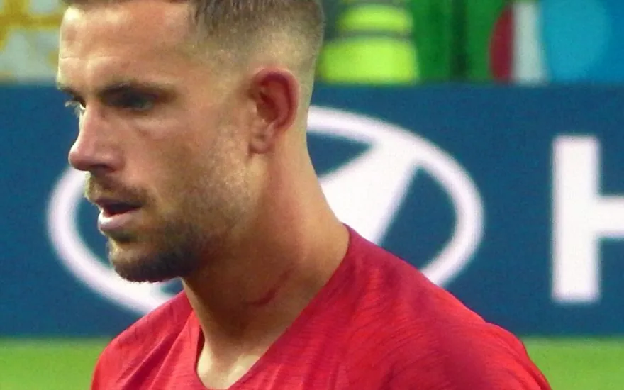 Jordan Henderson in action for England at the 2018 World Cup against Colombia